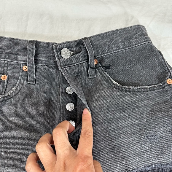 LEVI'S 501 ORIGINAL SHORTS - Picture 6 of 12